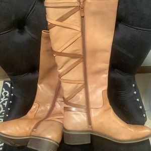 Riding boots